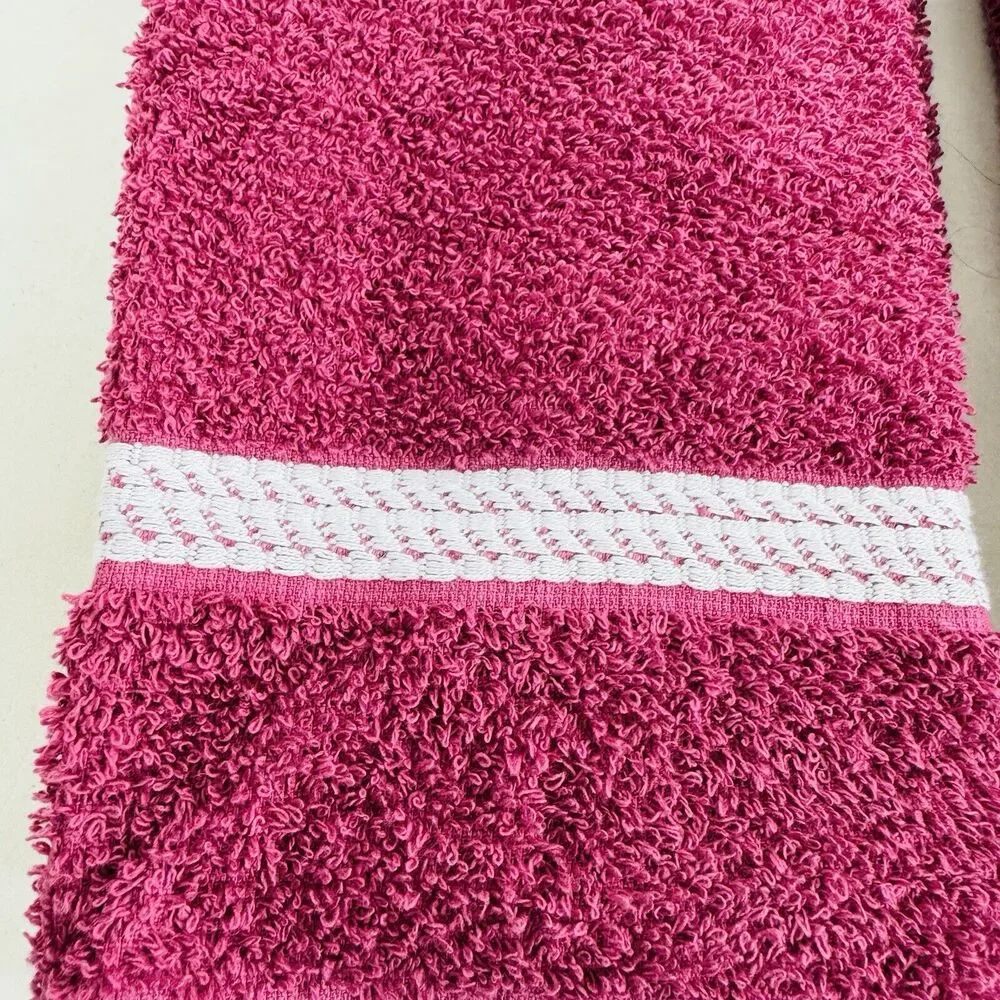 Vintage Home Collection Guest Hand Towels 16 X 25 Bathroom‎ Berry Set of 2 New